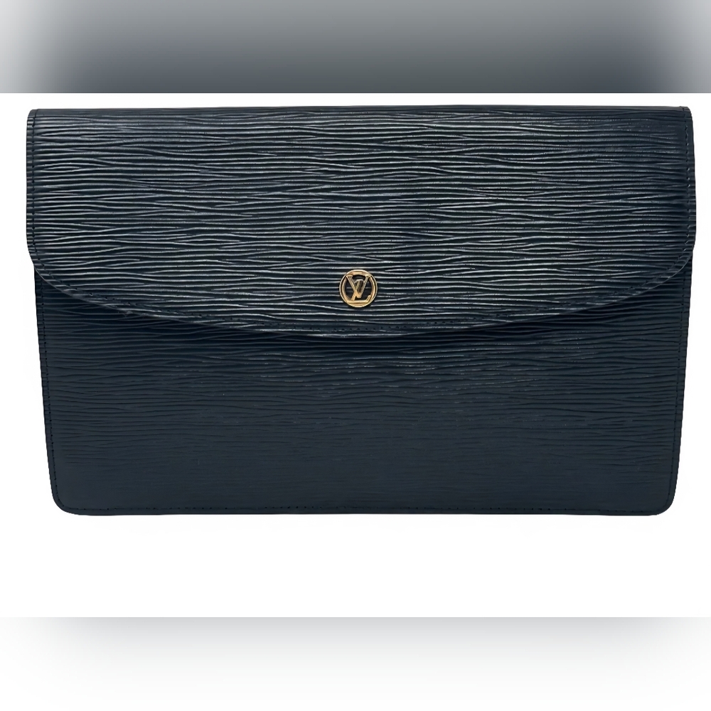 Louis Vuitton Epi Montaigne Pochette.